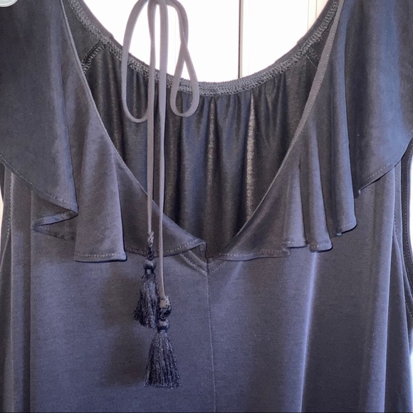 Loft | Ruffle Tie Back Flutter Blouse Black M - Picture 9 of 15